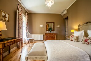 6 chambres, rideaux occultants, Wi-Fi gratuit, draps fournis