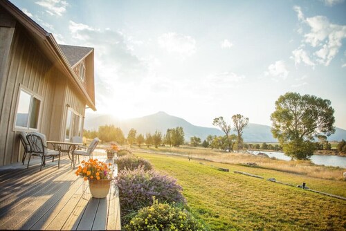 Tranquil Home Along the Yellowstone River