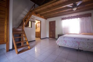 Room - Rainbow Hill (Negril)