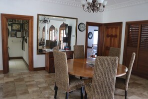 家庭别墅, 3 间卧室, 无障碍, 海洋景观 | 客房内用餐