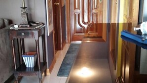Hallway - Palms of Liguanea (Kingston)