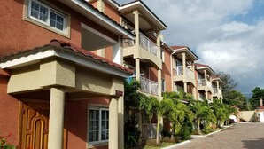 Front of property - Palms of Liguanea (Kingston)