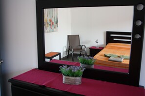 Deluxe Apartment, 2 Bedrooms, Non Smoking | 2 bedrooms, Tempur-Pedic beds, individually decorated