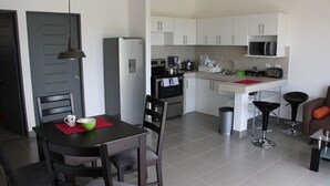 Deluxe Apartment, 2 Bedrooms, Non Smoking | Private kitchen - Apartamentos La Alborada (Desamparados)