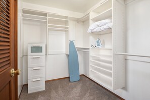 เตารีด/โต๊ะรีดผ้า