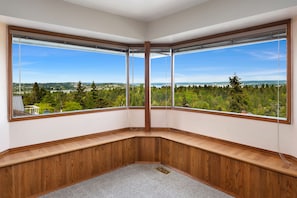 View from property - Seattle Vacation Home: The Tuscan Villa (Seattle)