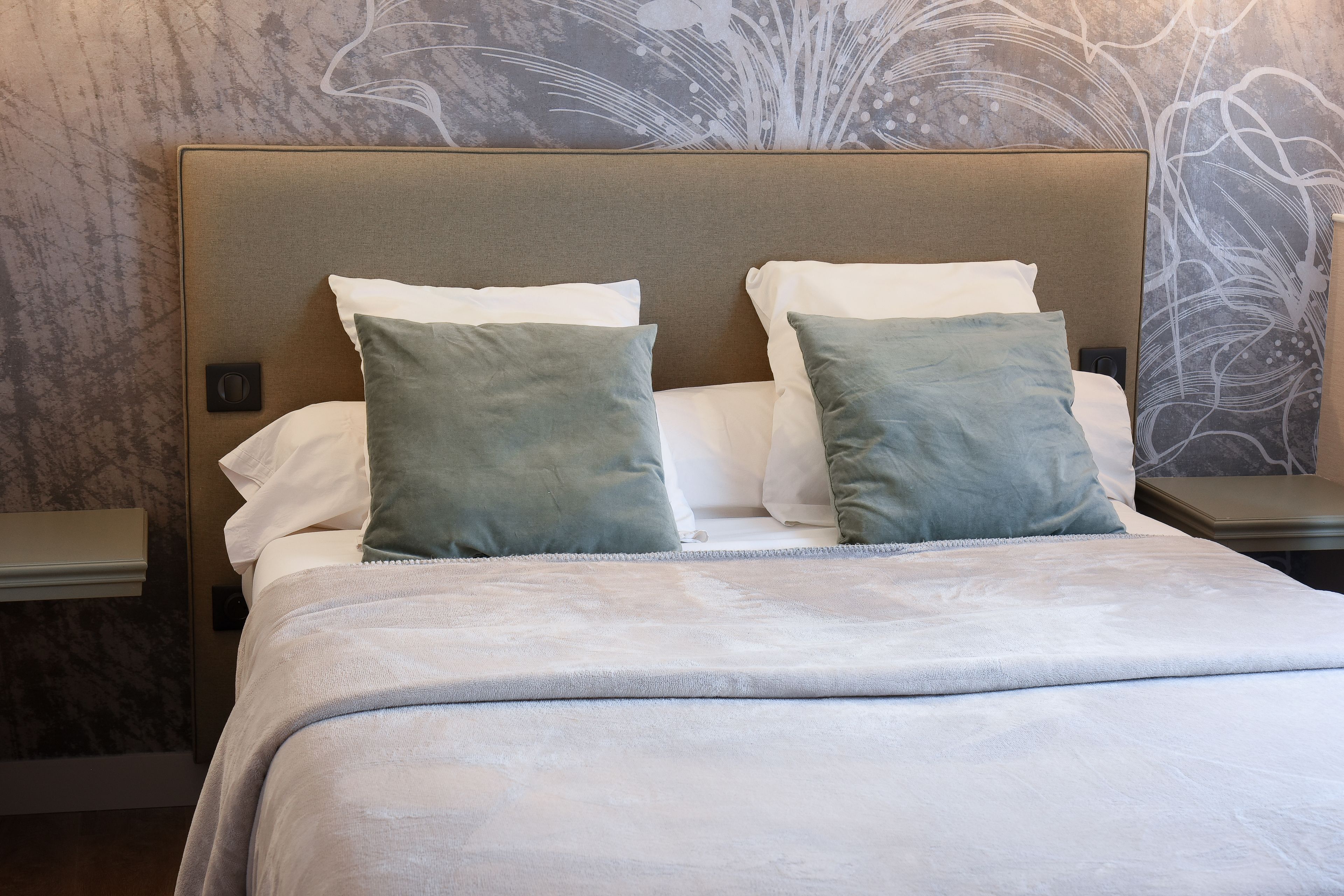 standard single room | 1 bedroom, pillow-top beds, individually decorated