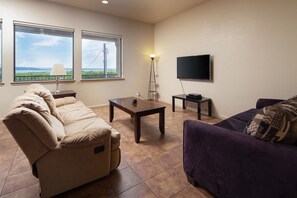 Villa, 3 Bedrooms | Living area | Smart TV, streaming services