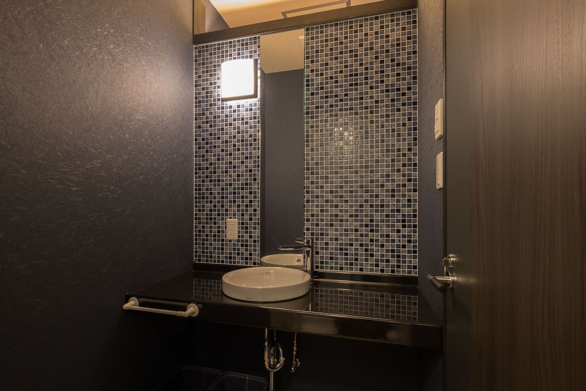 standard studio | bathroom sink