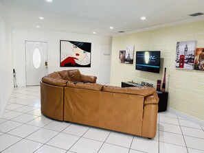 Interior - ANDY RESORT INC # 1 (Cutler Bay)