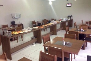 Desayuno buffet incluido todos los días