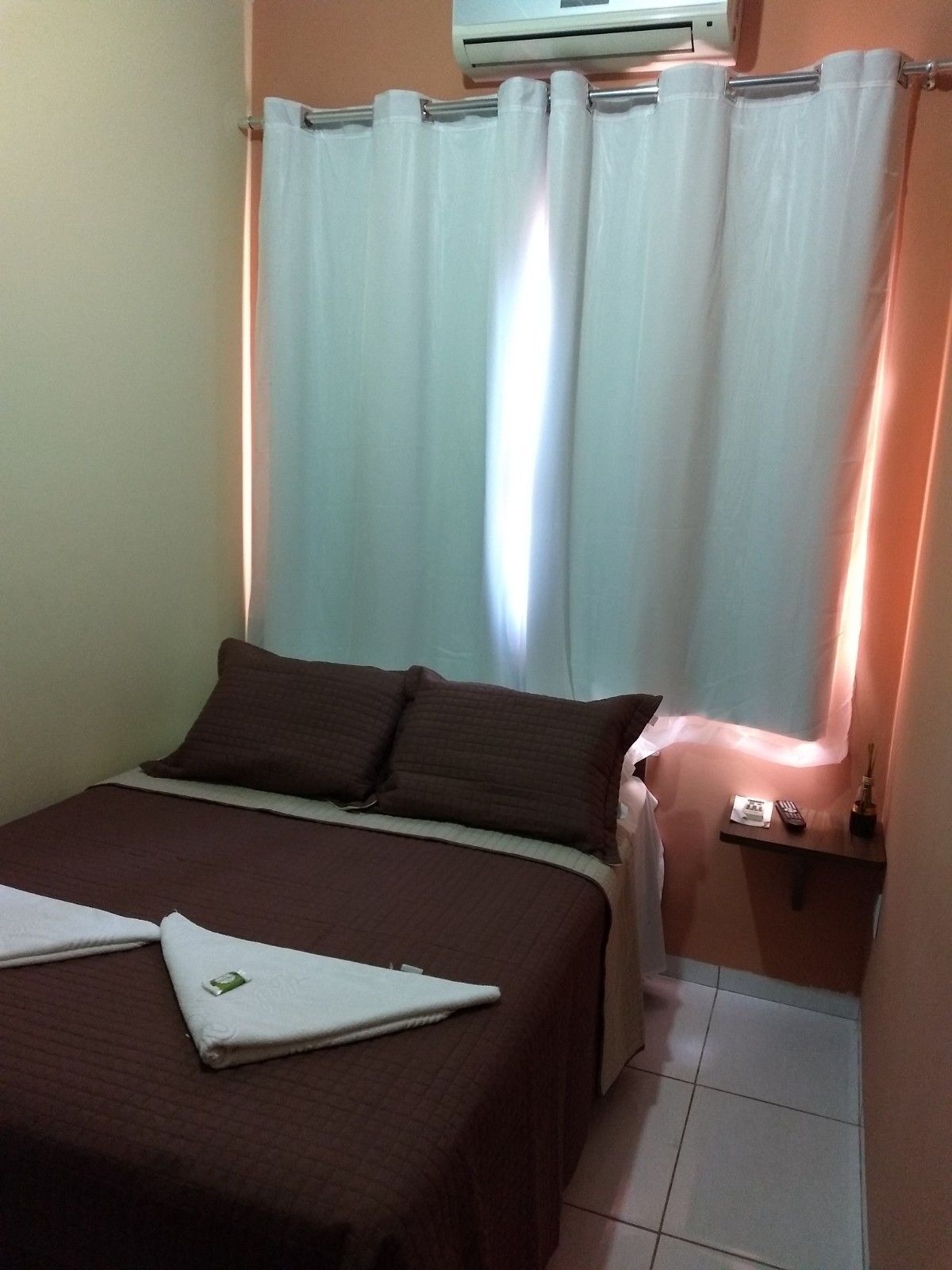 basic triple room | 1 bedroom, blackout curtains, free wifi, bed sheets