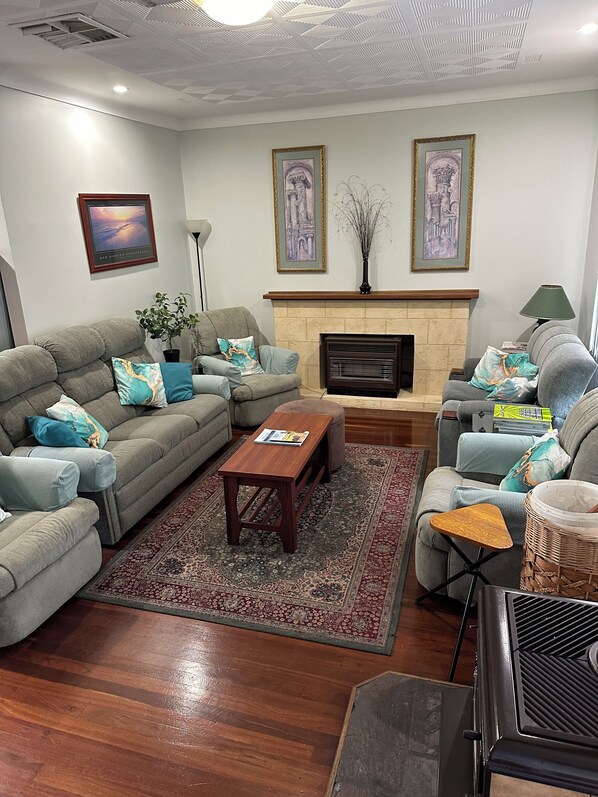 Smart TV, fireplace, DVD player, ping pong