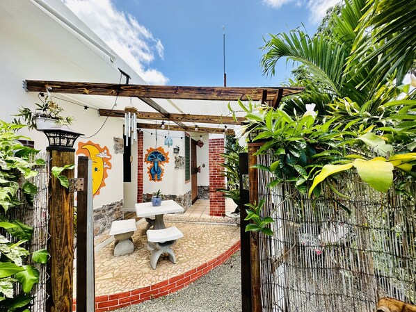 Outdoor dining - Travel to Luna @ iL Sognatore - Unique, Cozy & Private Guest Suite (Aguadilla Pueblo)