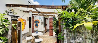 Travel to Luna @ iL Sognatore - Unique, Cozy & Private Guest Suite