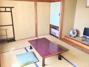 Habitación cuádruple tradicional, baño compartido (Japanese Style) | Edredón 