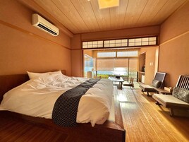 18 habitaciones, caja de seguridad en la habitación y ropa de cama 