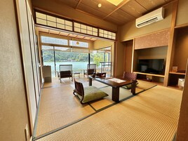 18 habitaciones, caja de seguridad en la habitación y ropa de cama 