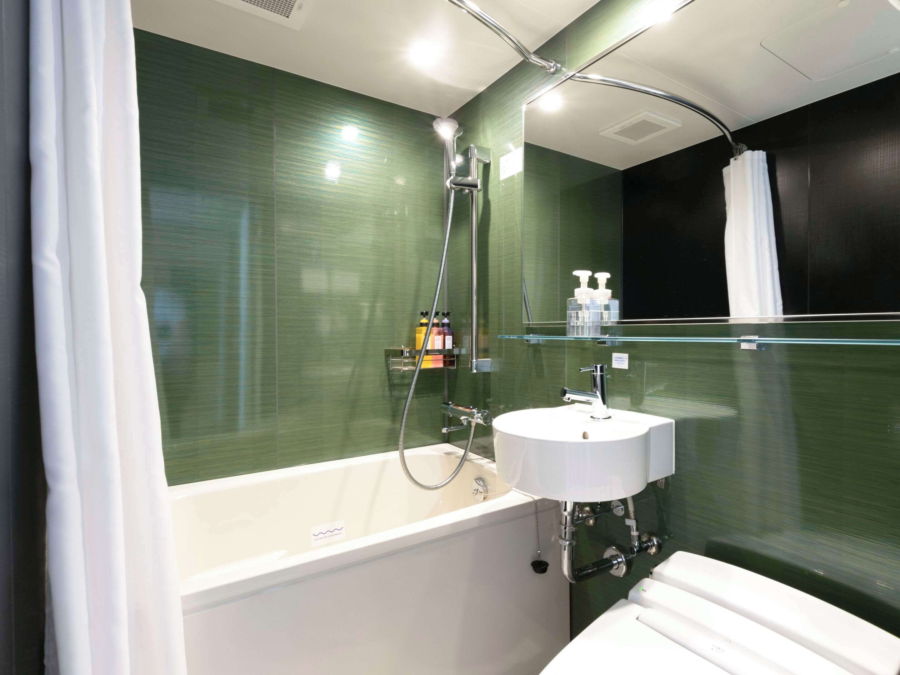 in-room safe, desk, laptop workspace, blackout curtains