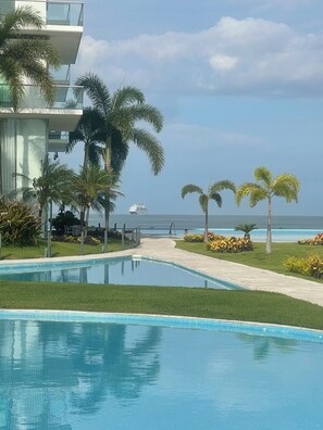 Outdoor pool, a heated pool