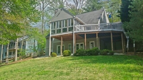 Sommerset: Foosball & Air Hockey, yksityisyys, lempeä aidattu piha, runsaasti tilaa kaikille