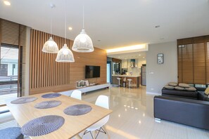 Televisión de pantalla plana