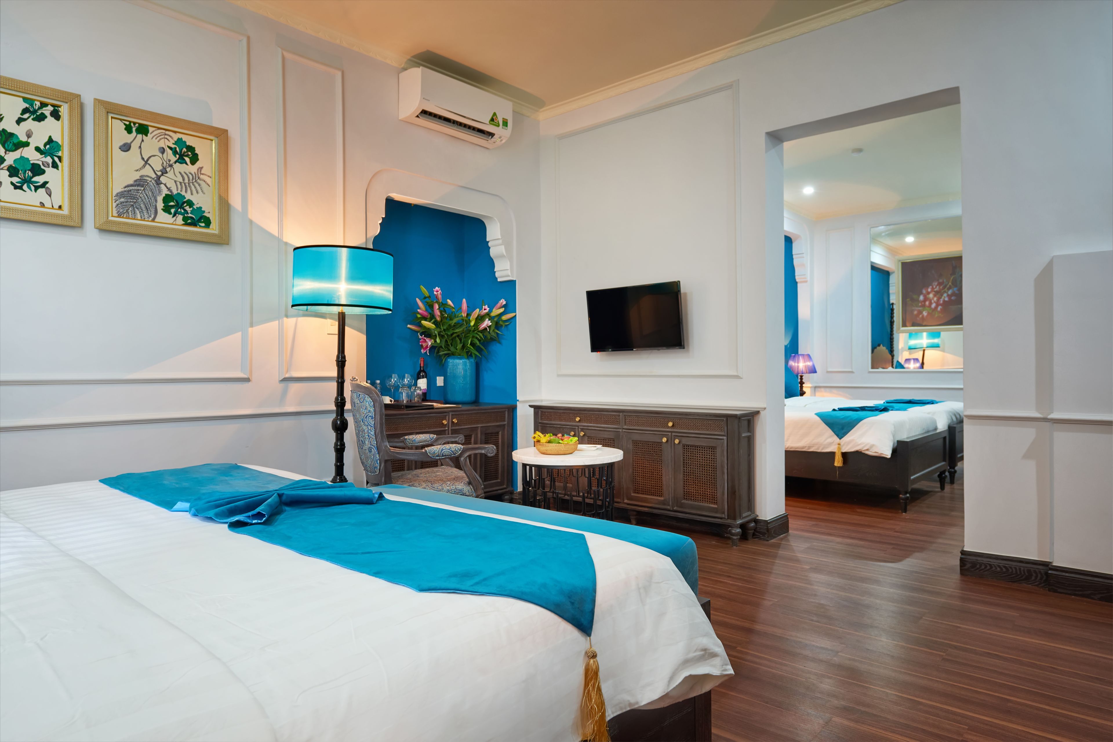 premium room | 1 bedroom, minibar, in-room safe, desk