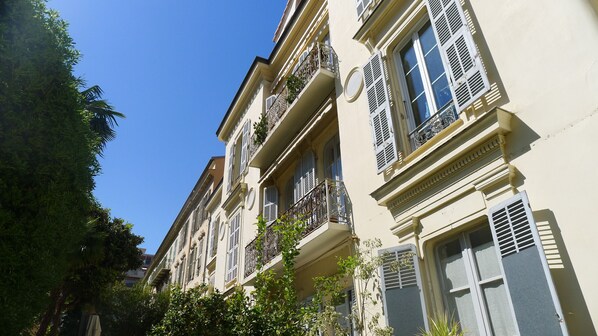 DĂ©tail de lâextĂ©rieur