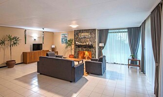 家庭房 | 起居区