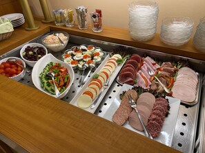 Petit déjeuner buffet compris tous les jours