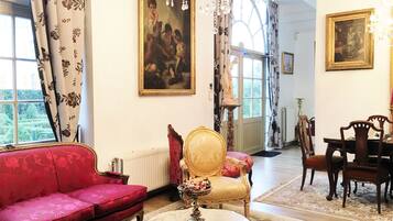 Décoration personnalisée, ameublement personnalisé, Wi-Fi gratuit