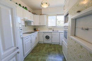 Réfrigérateur, micro-ondes, four, lave-vaisselle