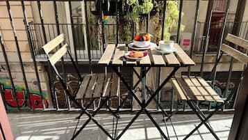 Habitación Deluxe, 1 cama King size, balcón | Terraza o patio