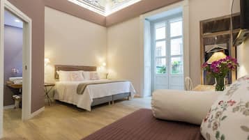 Egyptian cotton sheets, premium bedding, down comforters, pillowtop beds