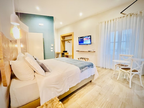 Bellaroto Suite & Spa - Charming Boutique Rooms