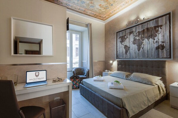 Double Room | Desk, soundproofing, iron/ironing board (on request), cribs (surcharge) - Suite Horti Sallustiani (Rome)