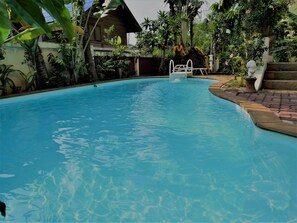 Outdoor pool - Sunset Inn (Koh Samui)