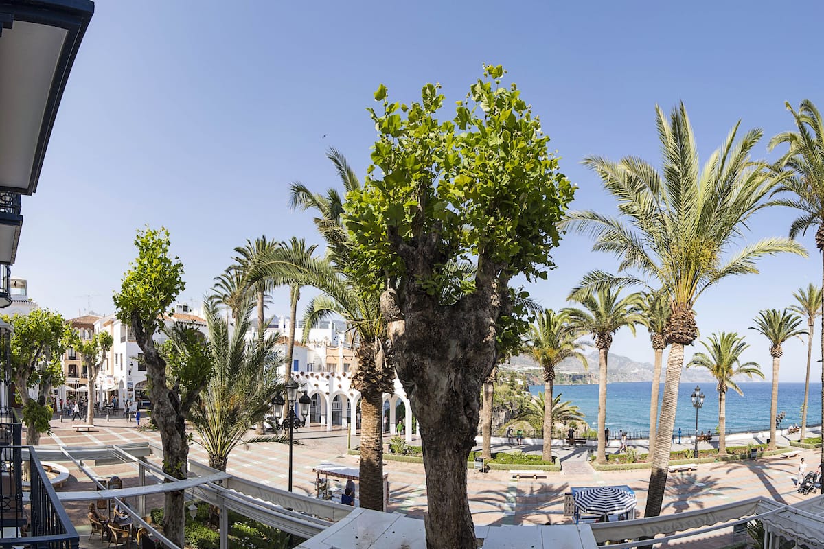 Apartemen, pemandangan laut (4 pax) | Meja kerja, kedap suara, setrika/meja setrika, dan Wi-Fi gratis