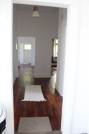 Classic House, 4 Bedrooms | Living area