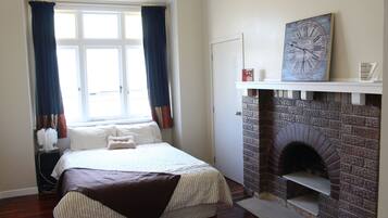 Nhà phong cách cổ điển, 4 phòng ngủ | 4 phòng ngủ, bàn ủi/dụng cụ ủi quần áo