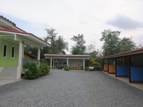 Baan Khun Resort
