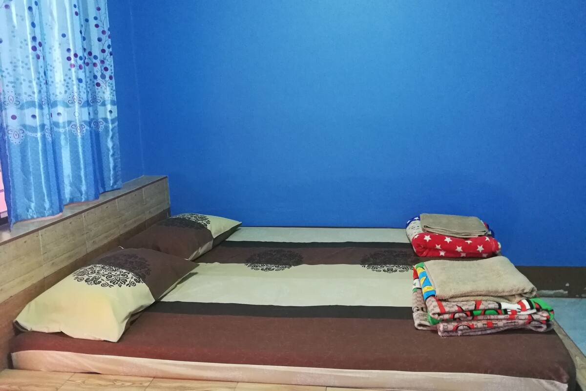 Standaard tweepersoonskamer | Een bureau, extra bedden (toeslag), gratis wifi