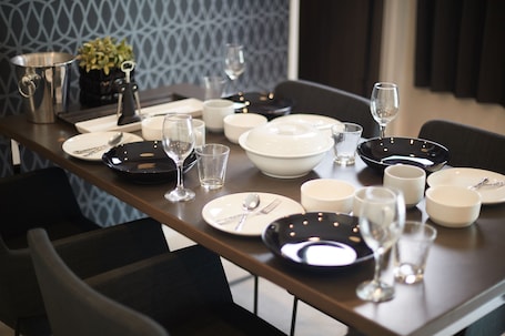 Villa | In-room dining