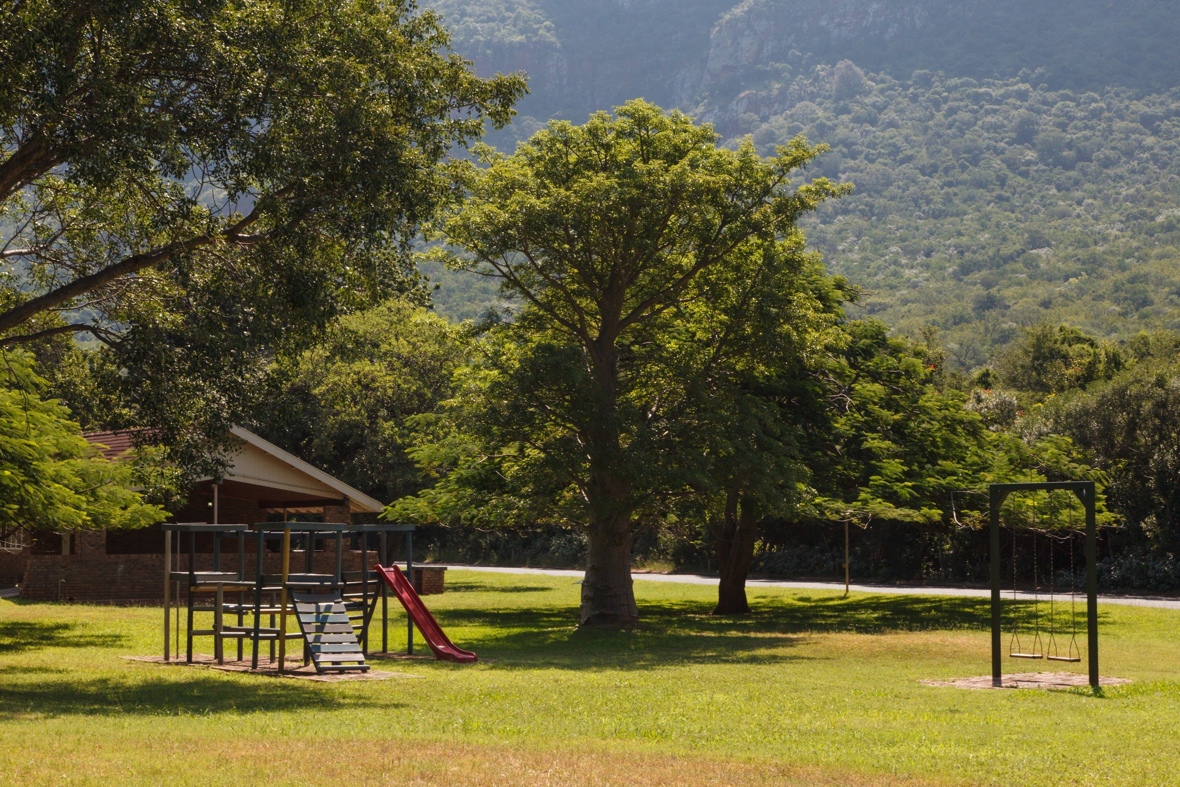 children’s play area – outdoor