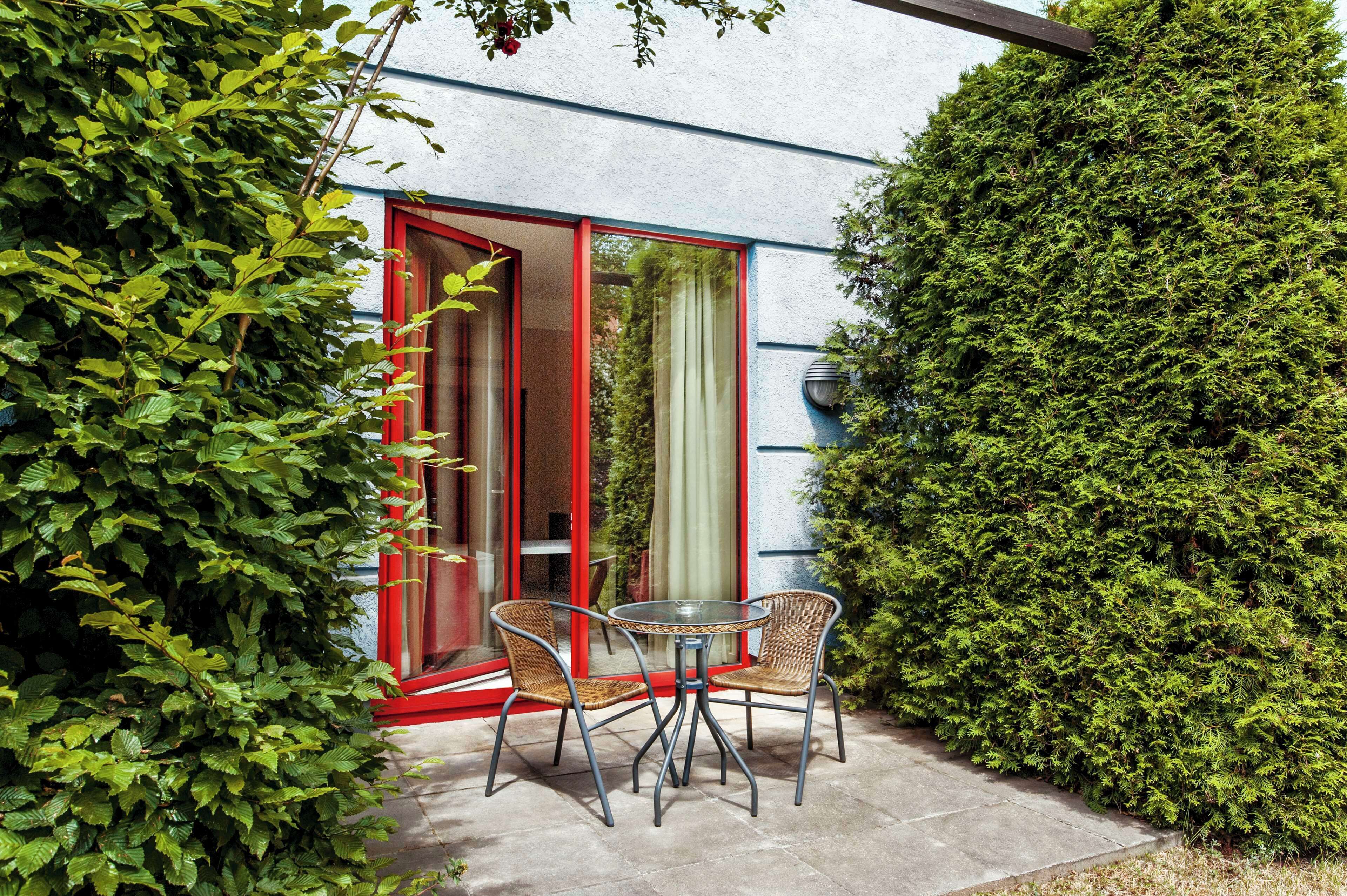 premium bedding, pillow-top beds, minibar, in-room safe