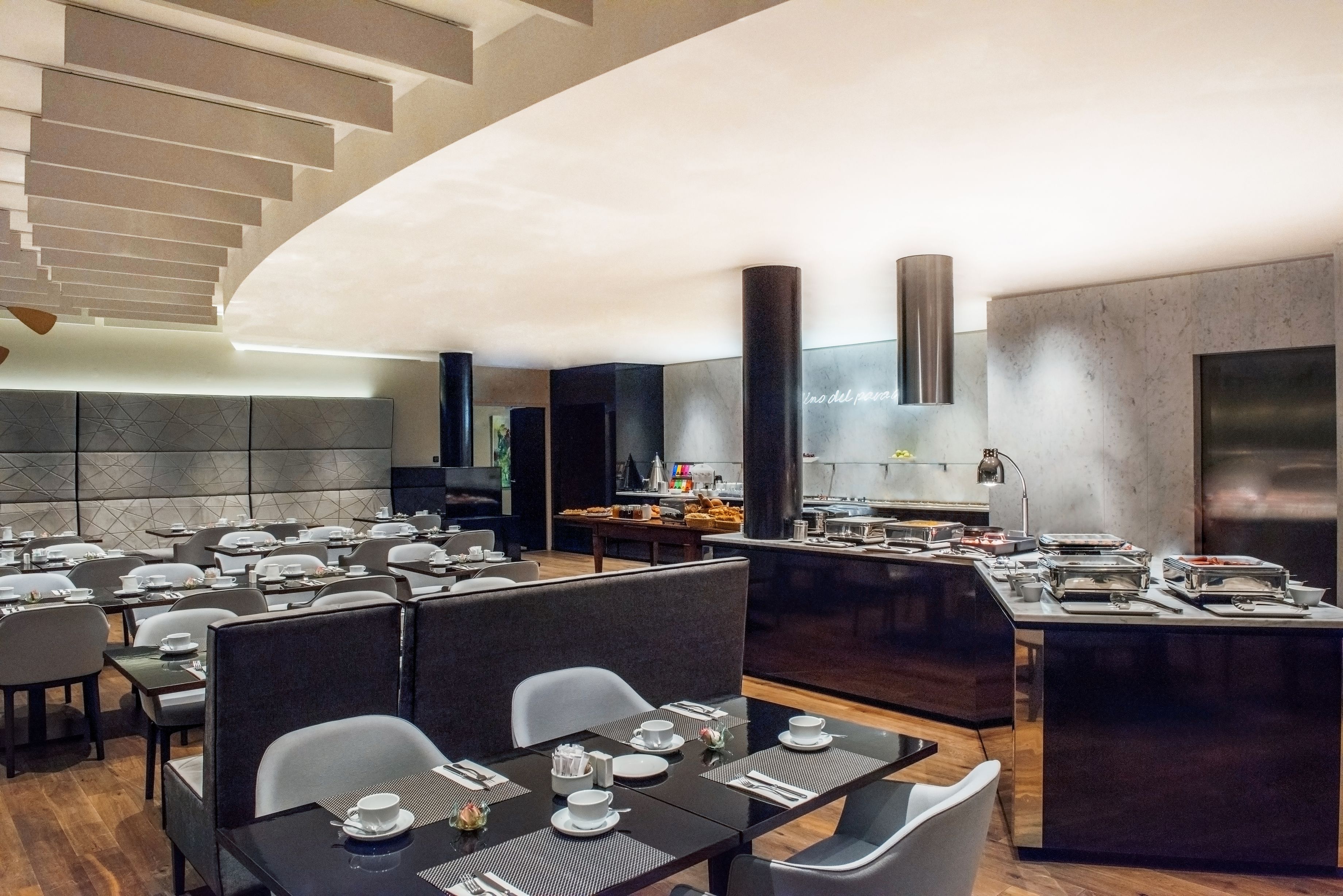 lunch, dinner, brunch served; italian cuisine, garden views