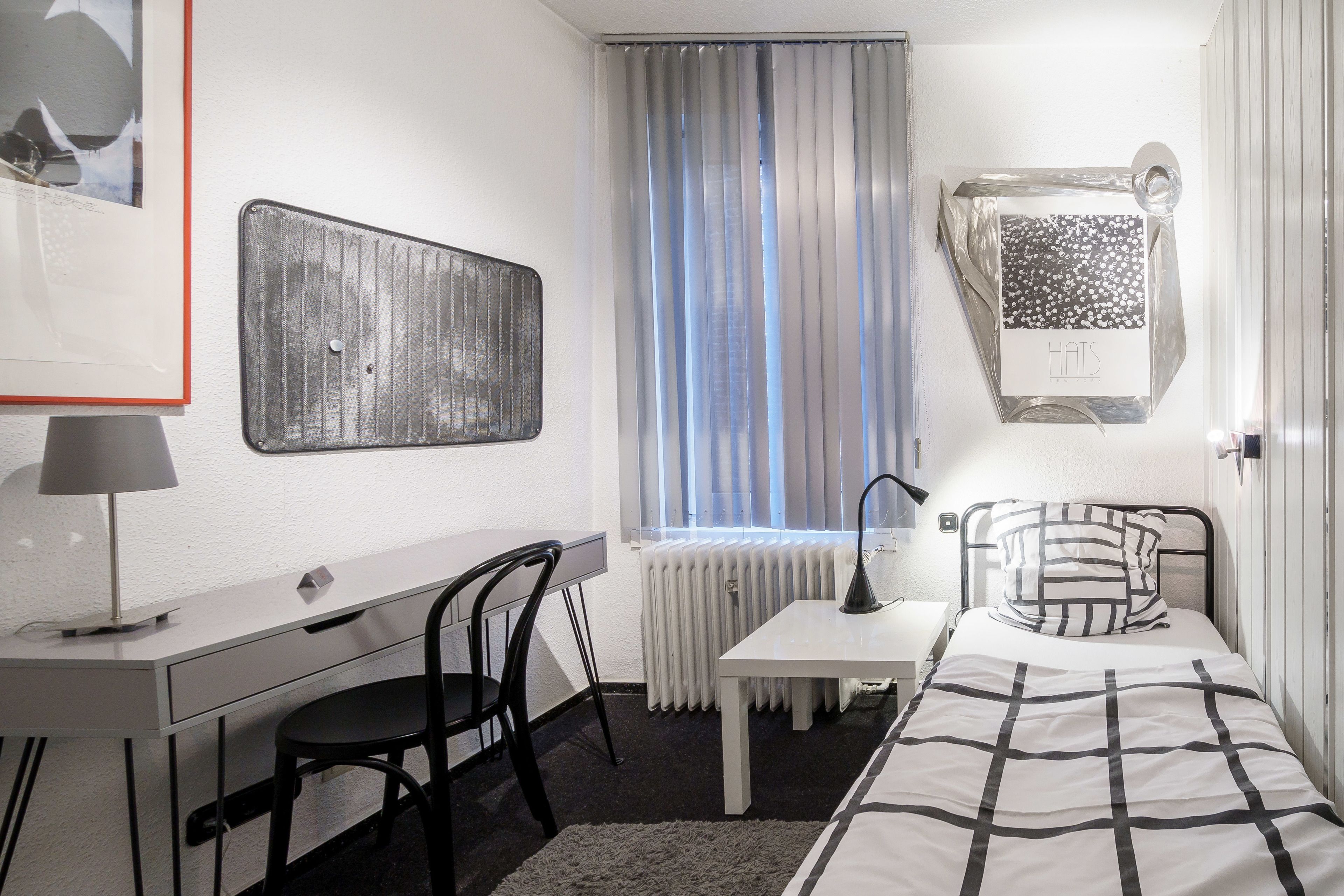 single room, shared bathroom | individually decorated, individually furnished, desk