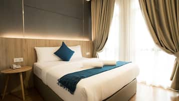 In-room safe, iron/ironing board, free WiFi, bed sheets