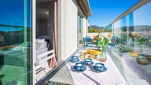 Outdoor dining - PLAZA TERRACE  AP4065 by RIVIERA HOLIDAY HOMES (Niza)