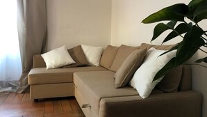 Apartment, 2 Bedrooms | 2 bedrooms, iron/ironing board, WiFi (free) - Stairway to Heaven (Rome)